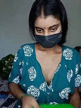 Erotic-Girl Adlı Modelin Canlı XXX Sohbeti