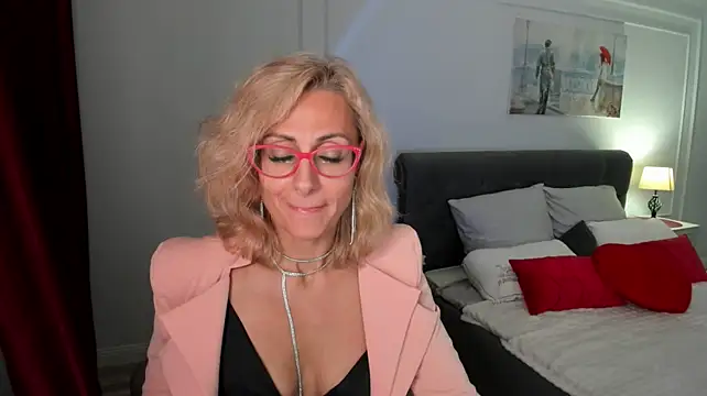 MuseOfStage Chat XXX live
