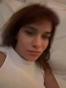دردشة DarkDesin الجنسية المباشرة