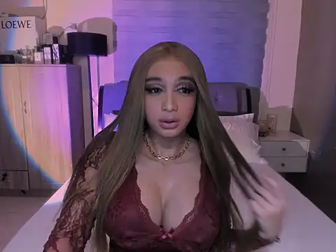 SelenaWhitmore Adlı Modelin Canlı XXX Sohbeti