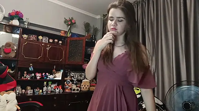دردشة QueenBeatrice الجنسية المباشرة