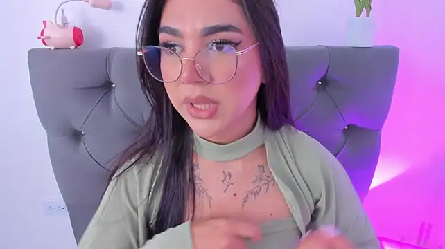 RoseCassie 即時 XXX 聊天