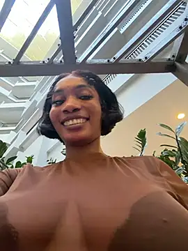 ___Nessa – Live XXX-chat