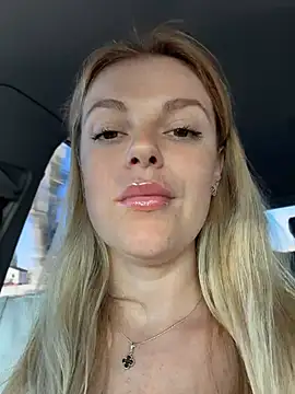 HarrietDart's Live XXX Chat