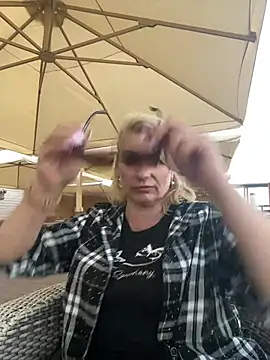 Chat +18 de Milla_kis ao vivo