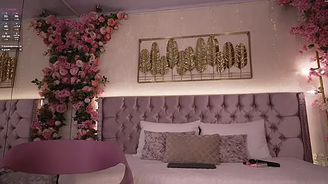 Emi_Petite's Live XXX Chat