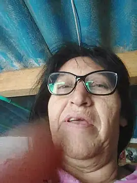 clarita_01's Live XXX Chat