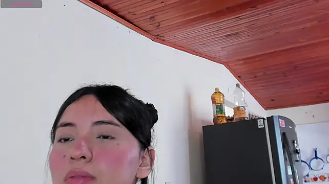 Cuty_sexy_hot – Naživo XXX chat
