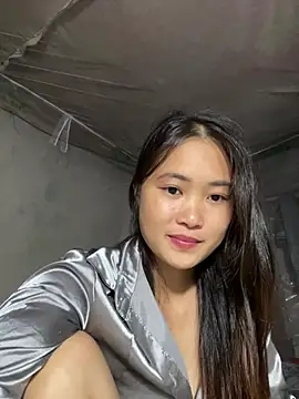 Dovia-sy Adlı Modelin Canlı XXX Sohbeti
