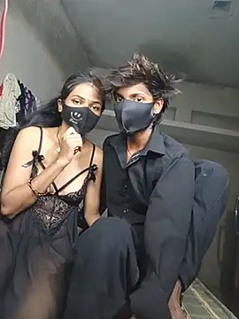 Romantic-couple10's Webcam Show