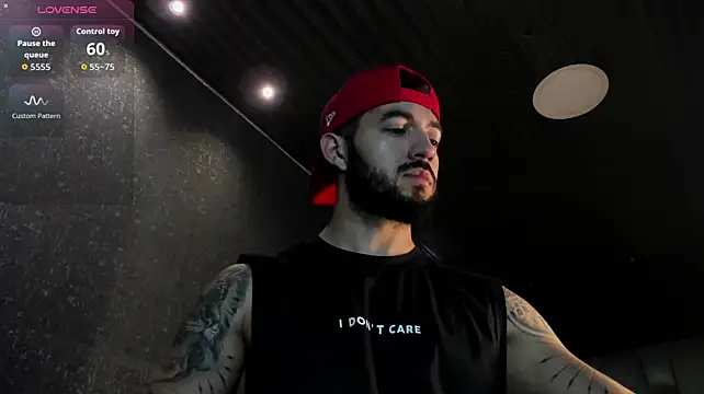 Chat +18 de MarkWalker__ ao vivo