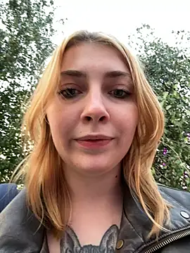 Chat +18 de Sunny___Bunny ao vivo