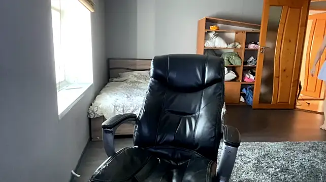 simmisweet Adlı Modelin Canlı XXX Sohbeti