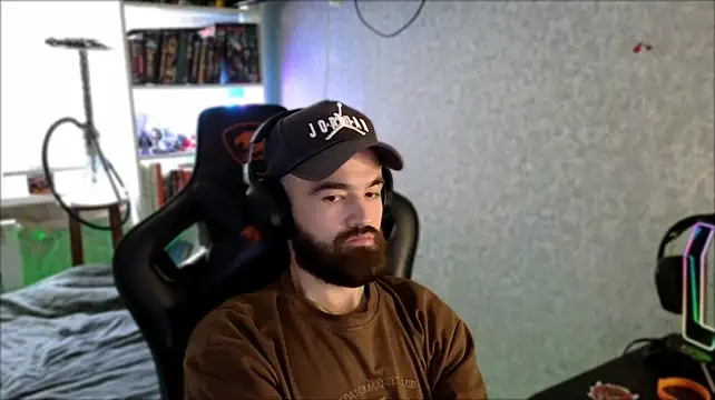 Chat +18 de _Serious_Man ao vivo
