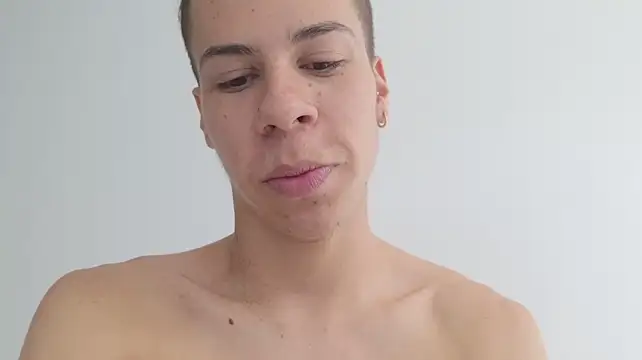 grey___27 Chat XXX live