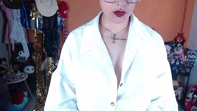 MissMiia2 Live XXX-chat