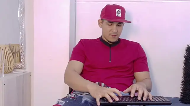 Chat +18 de Massimo_11 ao vivo