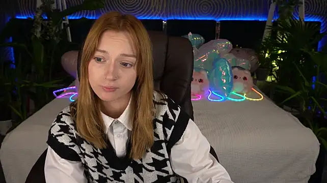 Živý XXX chat LizzaMoonn