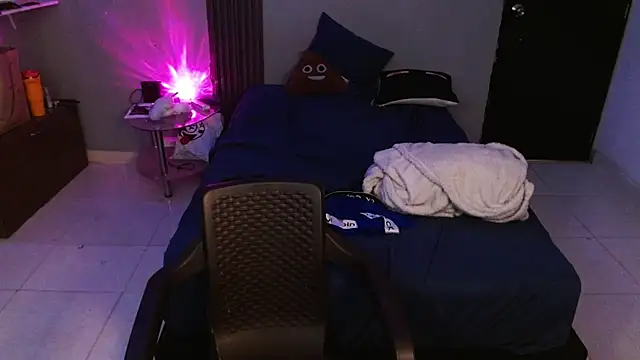 Mr_yisuzz Live XXX-Chat