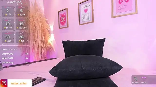 دردشة MiaaCarter_ الجنسية المباشرة