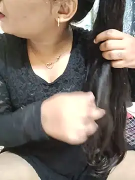 Hotty_Anvi_1 Adlı Modelin Canlı XXX Sohbeti