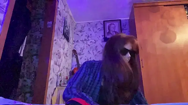 LareeHout Adlı Modelin Canlı XXX Sohbeti