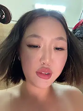 CreamPuff- Adlı Modelin Canlı XXX Sohbeti