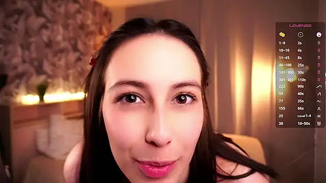 KiaraTennille's Live XXX Chat
