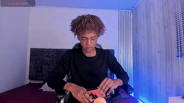 Chat XXX en directo de luccas_lowee