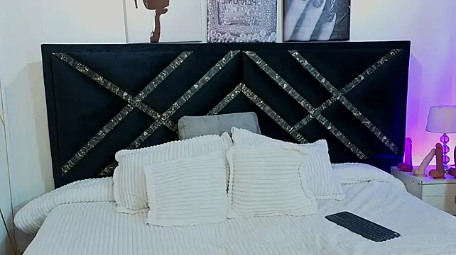 Nathan_Smith_ live XXX chat