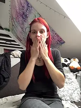 Chatroom XXX en direct de LeylaSquirtyBirty