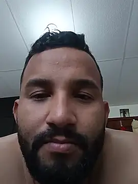 Papito_19z 网络视讯表演