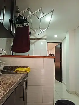 Chat +18 de MiaIsabela_ ao vivo