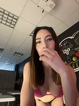 Chatroom XXX en direct de IAmNobodyXXX