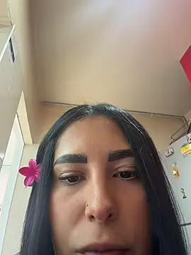 Mavi_pink Adlı Modelin Canlı XXX Sohbeti