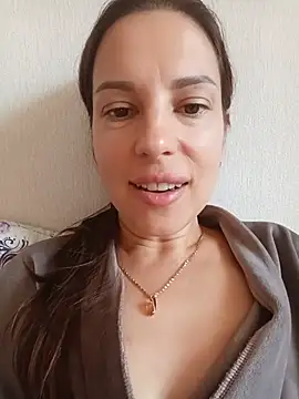 She-Moon's Live XXX Chat