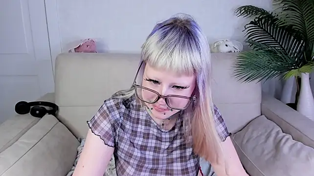 melissa_sanny Adlı Modelin Canlı XXX Sohbeti