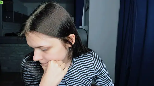 دردشة your_megan الجنسية المباشرة