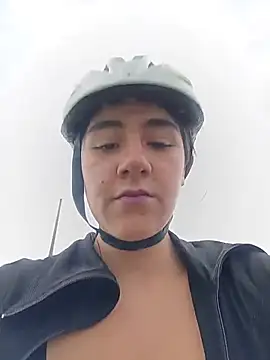 CAROLINE__07: απευθείας συνομιλία ΧΧΧ