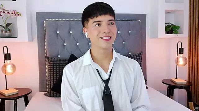 Keen_Nico's Live XXX Chat