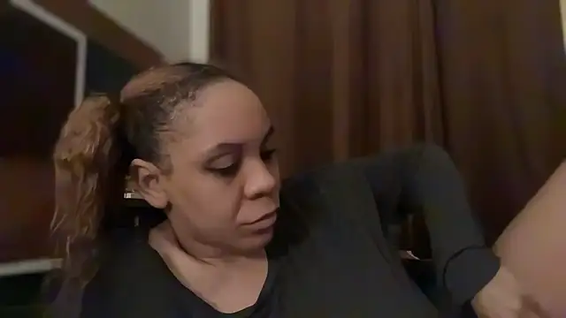 Sanaawest's Webcam Show