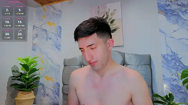 Un_Sluttyy Chat XXX in diretta