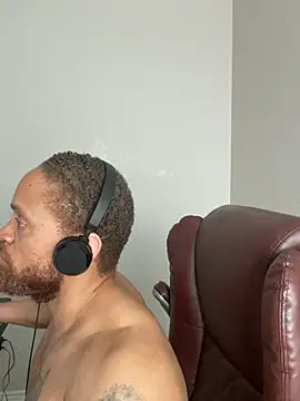 Fathero1time XXX чат на живо