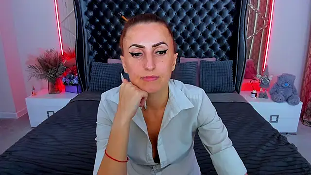 Rebecca_Diamond Adlı Modelin Canlı XXX Sohbeti