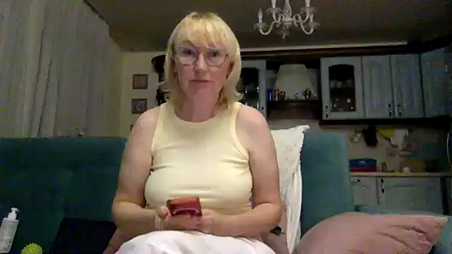 Zeyona's Live XXX Chat