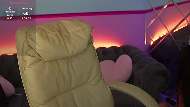 JasminBee Chat XXX in diretta