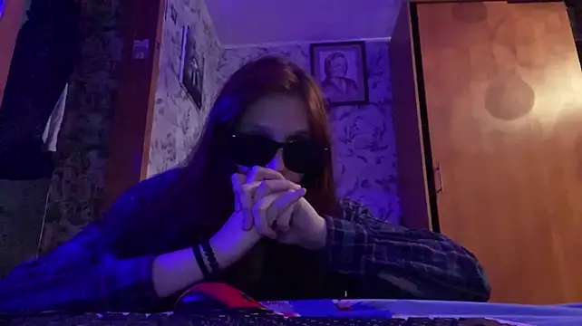 LareeHout Adlı Modelin Canlı XXX Sohbeti