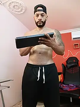 Chat +18 de Mike_savage3 ao vivo