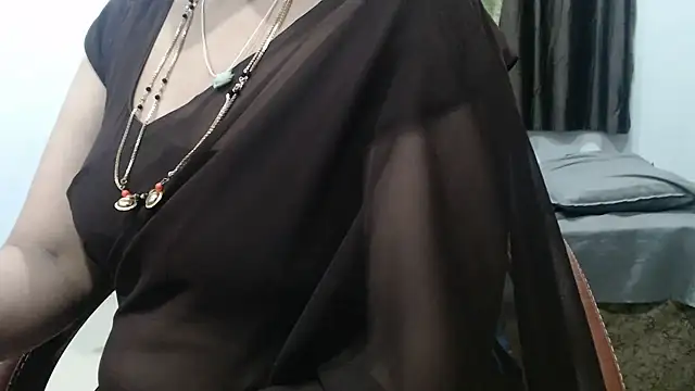 sunitha-3 Chat XXX in diretta
