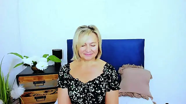 MarieneHot Live XXX-chat